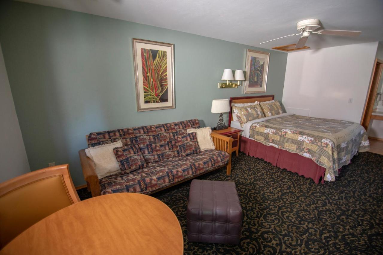 Coachlite Inn Систер-Бэй Экстерьер фото